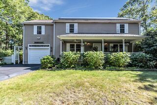Photo of real estate for sale located at 17 Balfour Lane Mashpee, MA 02649