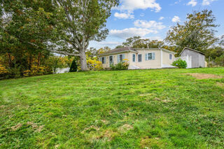 Photo of real estate for sale located at 39 Lovells Lane Mashpee, MA 02649