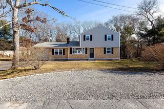 Photo of real estate for sale located at 6 Stage Coach Road Centerville, MA 02632