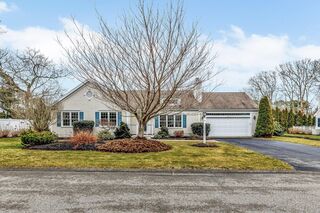 Photo of real estate for sale located at 70 Schooner Lane Hyannis, MA 02601