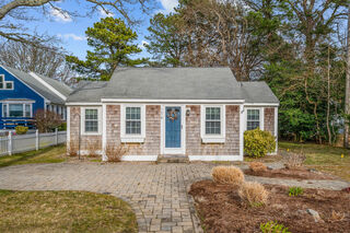 Photo of real estate for sale located at 178 Seaview Avenue South Yarmouth, MA 02664