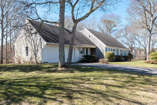 Photo of real estate for sale located at 2 Tracy Lane Harwich, MA 02645