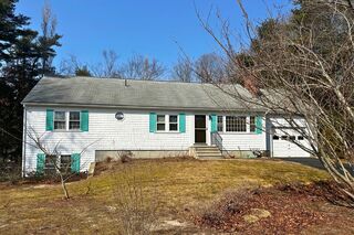 Photo of real estate for sale located at 130 West Wind Circle Osterville, MA 02655