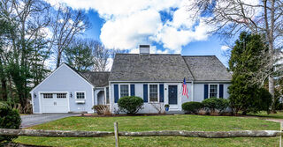 Photo of real estate for sale located at 31 Newport Lane Osterville, MA 02655