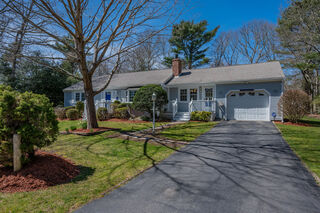 Photo of real estate for sale located at 16 Hadrada Lane Centerville, MA 02632