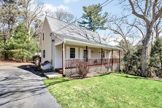 Photo of real estate for sale located at 370 Quinaquisset Avenue Mashpee, MA 02649