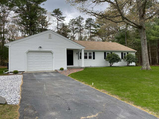 Photo of real estate for sale located at 177 Thistle Drive Centerville, MA 02632