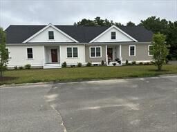 Photo of real estate for sale located at 2 Hayley Circle Rochester, MA 02770