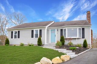 Photo of real estate for sale located at 33 Sturbridge Way Brewster, MA 02631