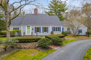 Photo of real estate for sale located at 22 Felicity Lane Osterville, MA 02655