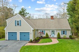 Photo of real estate for sale located at 275 Olde Homestead Drive Marstons Mills, MA 02648