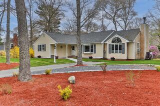 Photo of real estate for sale located at 28 Mayflower Road Mashpee, MA 02649