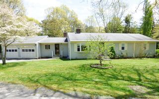 Photo of real estate for sale located at 18 Limerick Court Centerville, MA 02632