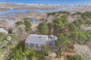 Photo of real estate for sale located at 189 Bay View Road Chatham, MA 02633