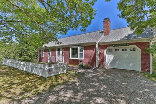 Photo of real estate for sale located at 50 Monomoit Lane Chatham, MA 02633