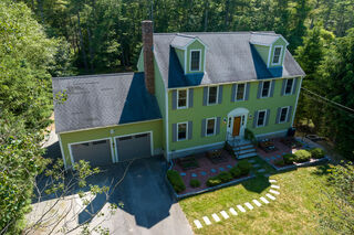 Photo of real estate for sale located at 521 Delano Road Marion, MA 02738