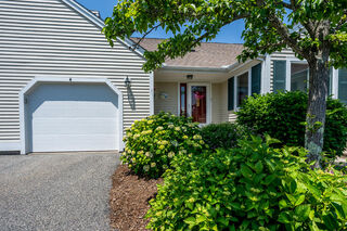 Photo of real estate for sale located at 4 Classic Circle Mashpee, MA 02649