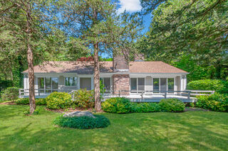 Photo of real estate for sale located at 15 Ryder Lane Marion, MA 02738