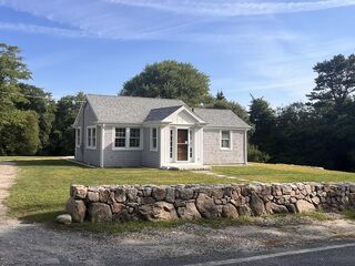 Photo of real estate for sale located at 240 parker road West Barnstable, MA 02668
