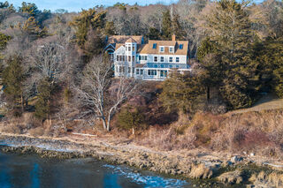 Photo of 10 Squeteague Harbor Road Cataumet, MA 02534