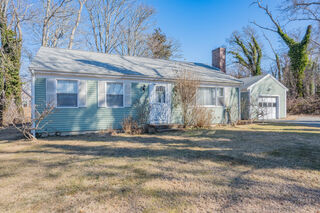 Photo of real estate for sale located at 5 Tonset Road Orleans, MA 02653