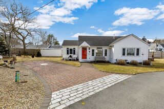 Photo of real estate for sale located at 138 Sea Street Dennis Port, MA 02639