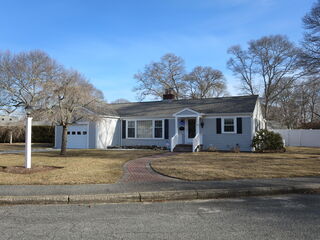 Photo of 52 Cherry Street Hyannis, MA 02601