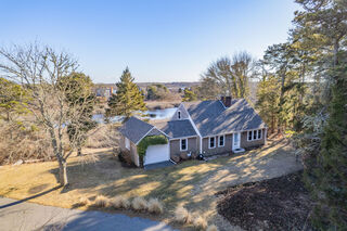 Photo of real estate for sale located at 9 Bettys Path Chatham, MA 02633