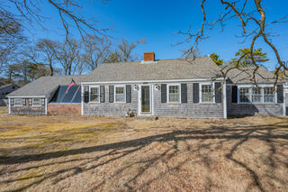 Photo of real estate for sale located at 1996 Main Street Chatham, MA 02633