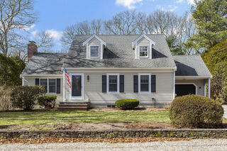 Photo of real estate for sale located at 65 Wianno Circle Osterville, MA 02655