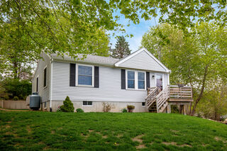 Photo of 16 Town Neck Road Sandwich Village, MA 02563