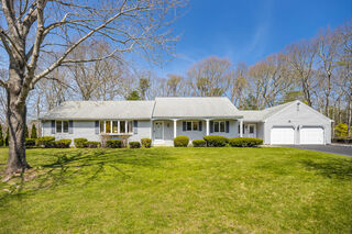 Photo of 6 Vesper Drive Pocasset, MA 02559