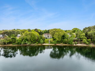 Photo of 376 Flint Street Barnstable Village, MA 02630