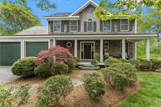 Photo of 5 Bayes Hill Circle Oak Bluffs, MA 02557