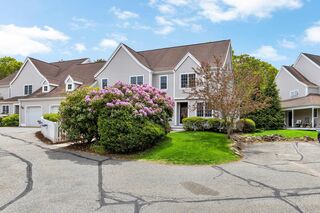 Photo of real estate for sale located at 17 Hampton Court Mashpee, MA 02649