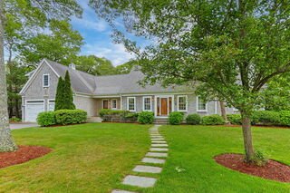 Photo of real estate for sale located at 19 Angus Way Centerville, MA 02632