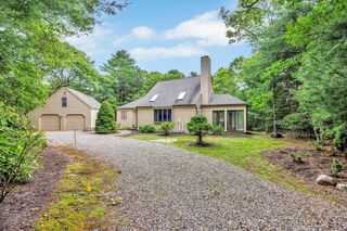 Photo of real estate for sale located at 9 North Way Mashpee, MA 02649