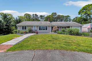 Photo of real estate for sale located at 25 Pheasant Cove Circle Yarmouth Port, MA 02675