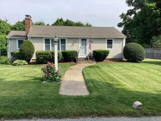 Photo of real estate for sale located at 8 Saco Avenue Pocasset, MA 02559