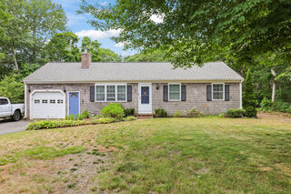 Photo of real estate for sale located at 196 Commons Way Brewster, MA 02631