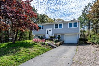 Photo of real estate for sale located at 3 Tri-Town Circle Mashpee, MA 02649