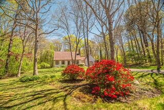 Photo of 10 Little Acorn Lane Forestdale, MA 02644