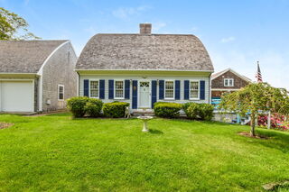 Photo of real estate for sale located at 12 Taunton Ave Avenue Marion, MA 02738