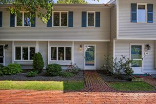 Photo of real estate for sale located at 174 Lowell Road Mashpee, MA 02649