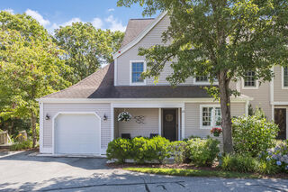 Photo of real estate for sale located at 24 Hampton Court Mashpee, MA 02649
