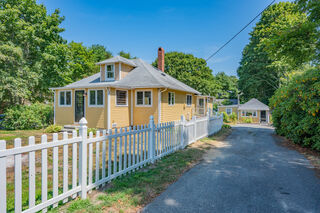 Photo of 100 River Road Marstons Mills, MA 02648