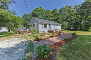 Photo of 435 Old Mill Rd Road Osterville, MA 02655