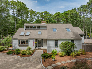 Photo of real estate for sale located at 23 Topping Lift Mashpee, MA 02649