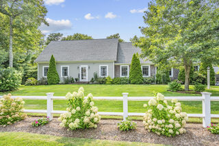Photo of real estate for sale located at 21 Nancys Way Brewster, MA 02631
