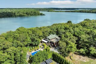 Photo of real estate for sale located at 25 Black Duck Cartway Brewster, MA 02631